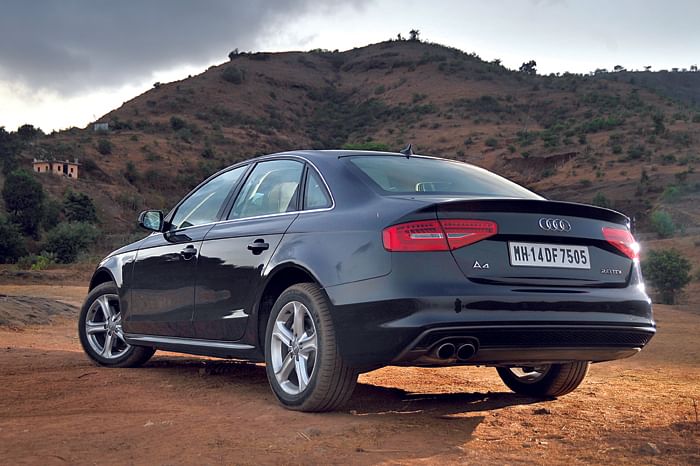 Audi A4 2.0 TDI review, test drive